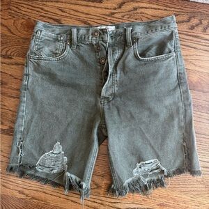 We the Free Women’s Size 27 Raw Hem Green Denim Bermuda Shorts